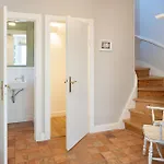 בית נופש Dock 6