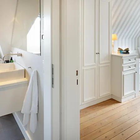 Dock 6 Casa de Férias List